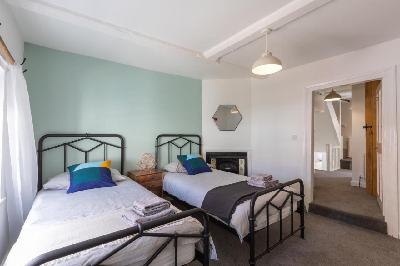 הולט Lion Cottage מראה חיצוני תמונה